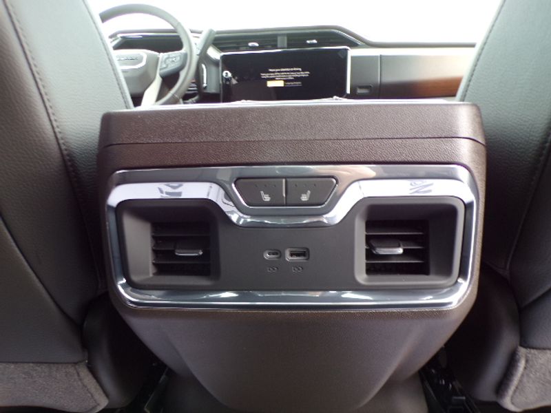 2025 GMC Sierra 3500