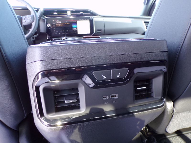 2025 GMC Sierra 3500
