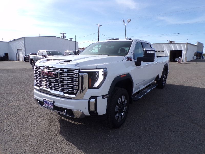 New 2025 GMC Sierra 3500 Denali Trucks