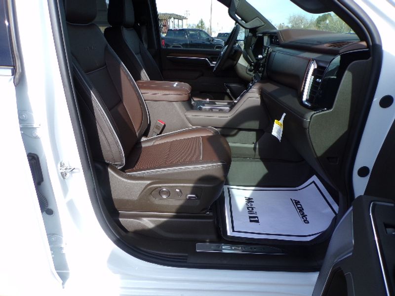 2025 GMC Sierra 3500