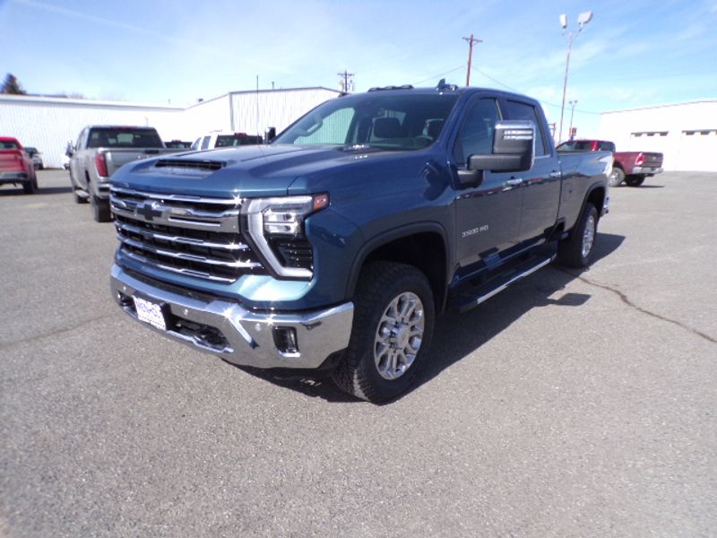 New 2025 Chevrolet Silverado 3500 LTZ Trucks