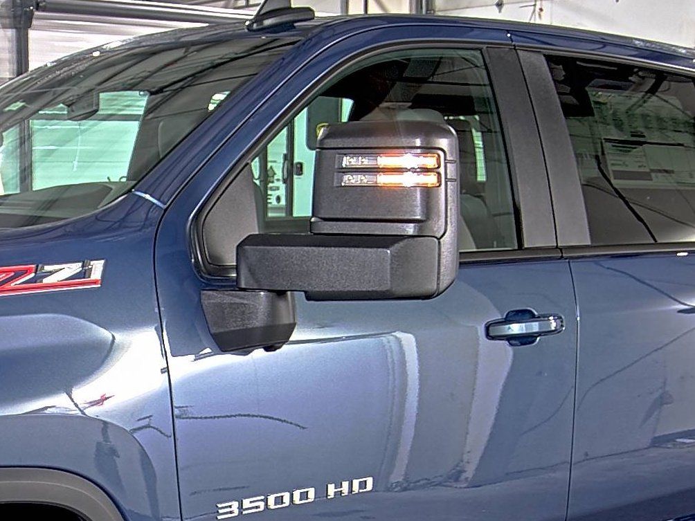 2025 Chevrolet Silverado 3500