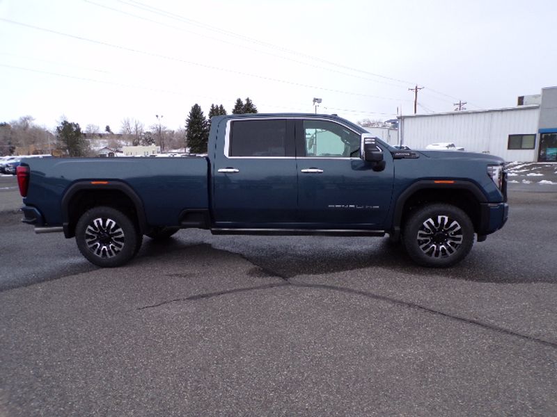2025 GMC Sierra 3500