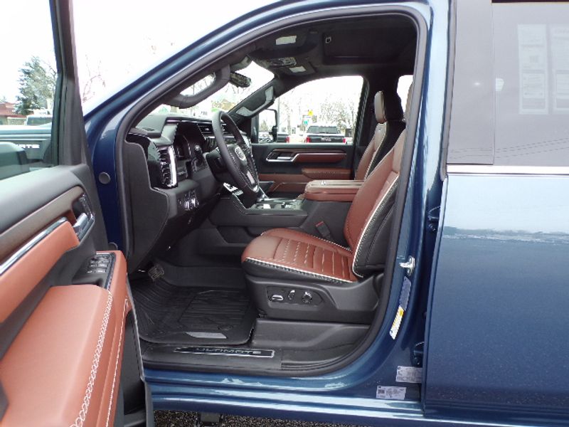2025 GMC Sierra 3500