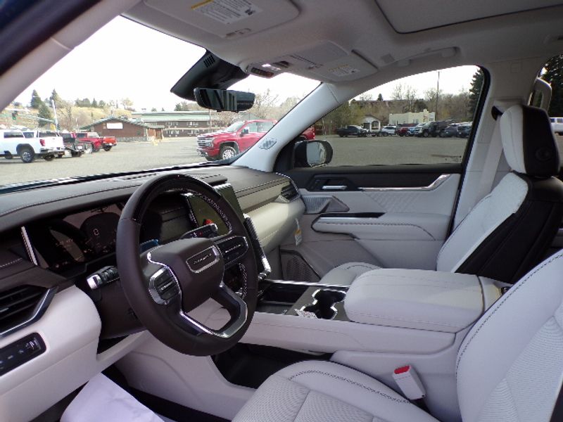2025 GMC Acadia