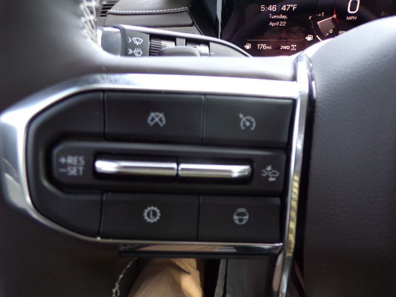 2025 GMC Acadia