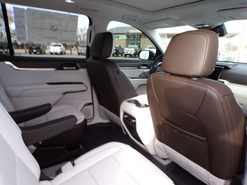 2025 GMC Acadia