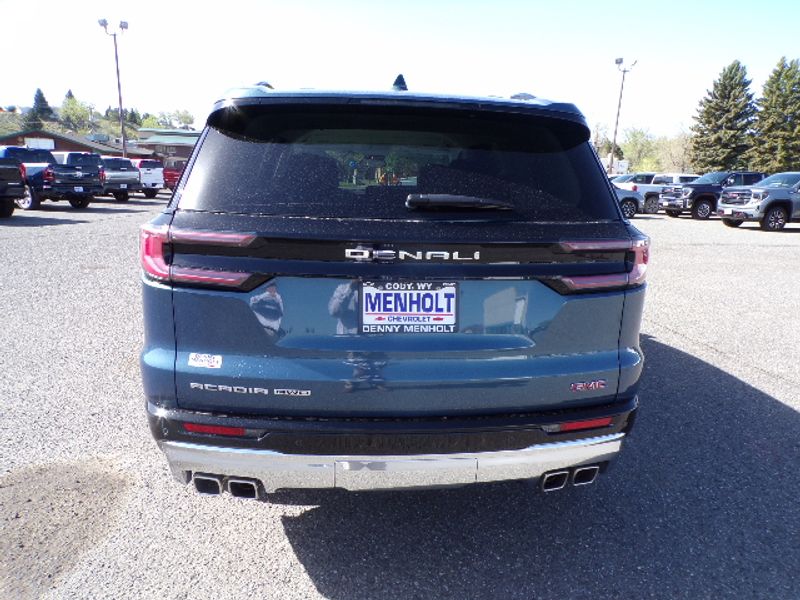 2025 GMC Acadia