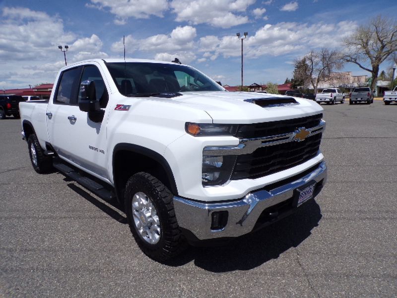 2024 Chevrolet Silverado 3500