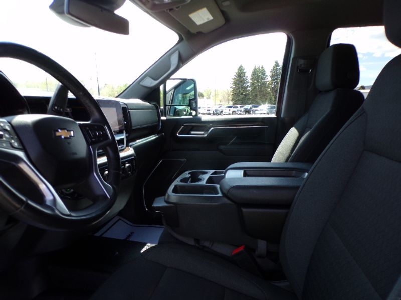 2024 Chevrolet Silverado 3500
