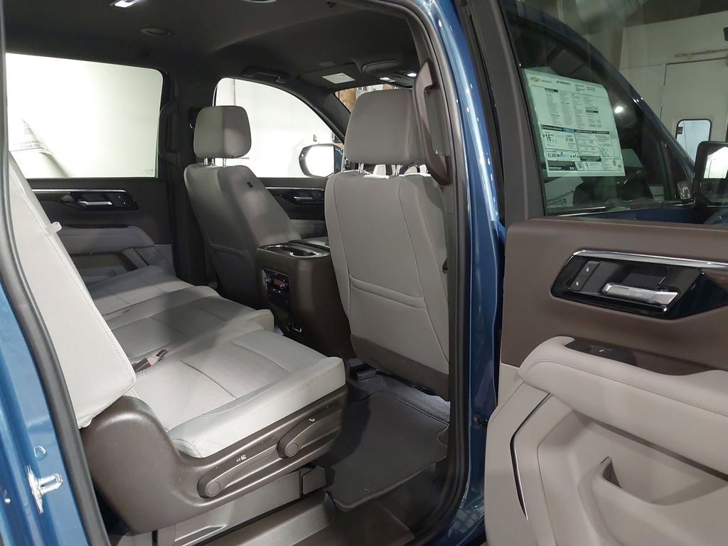 2025 Chevrolet Suburban