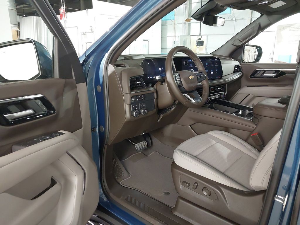 2025 Chevrolet Suburban