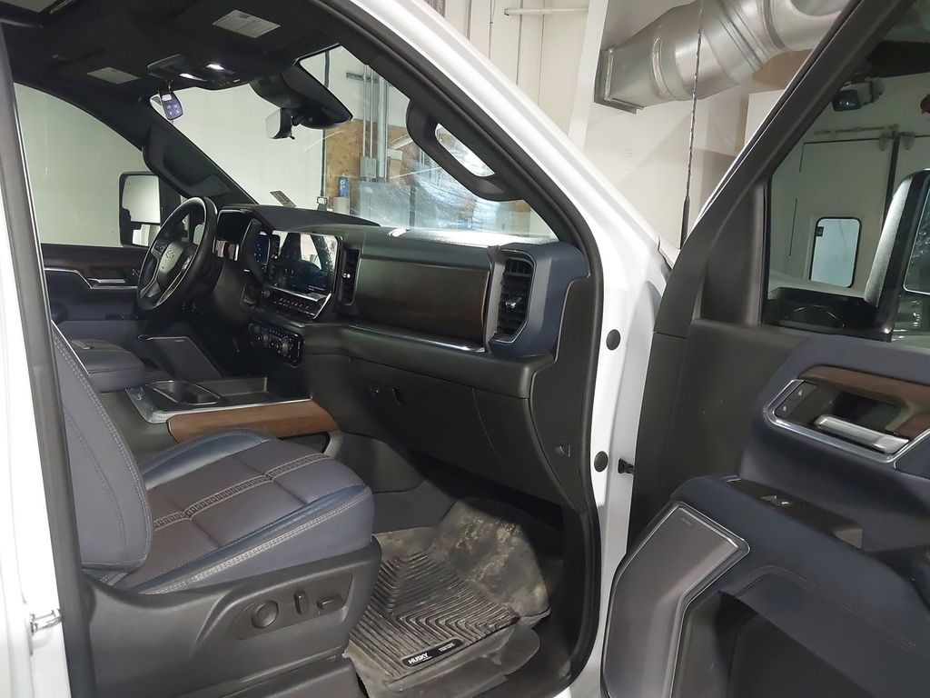 2024 Chevrolet Silverado 3500