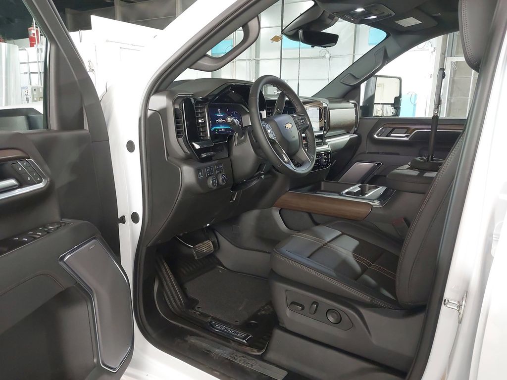 2025 Chevrolet Silverado 2500