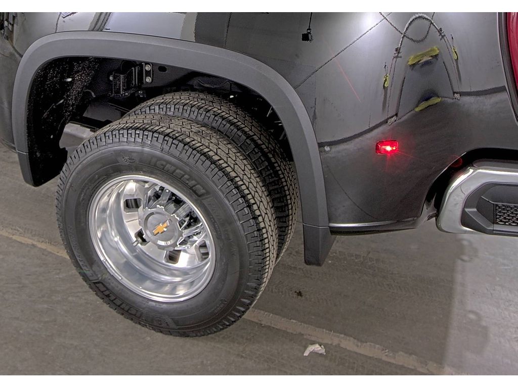 2025 Chevrolet Silverado 3500