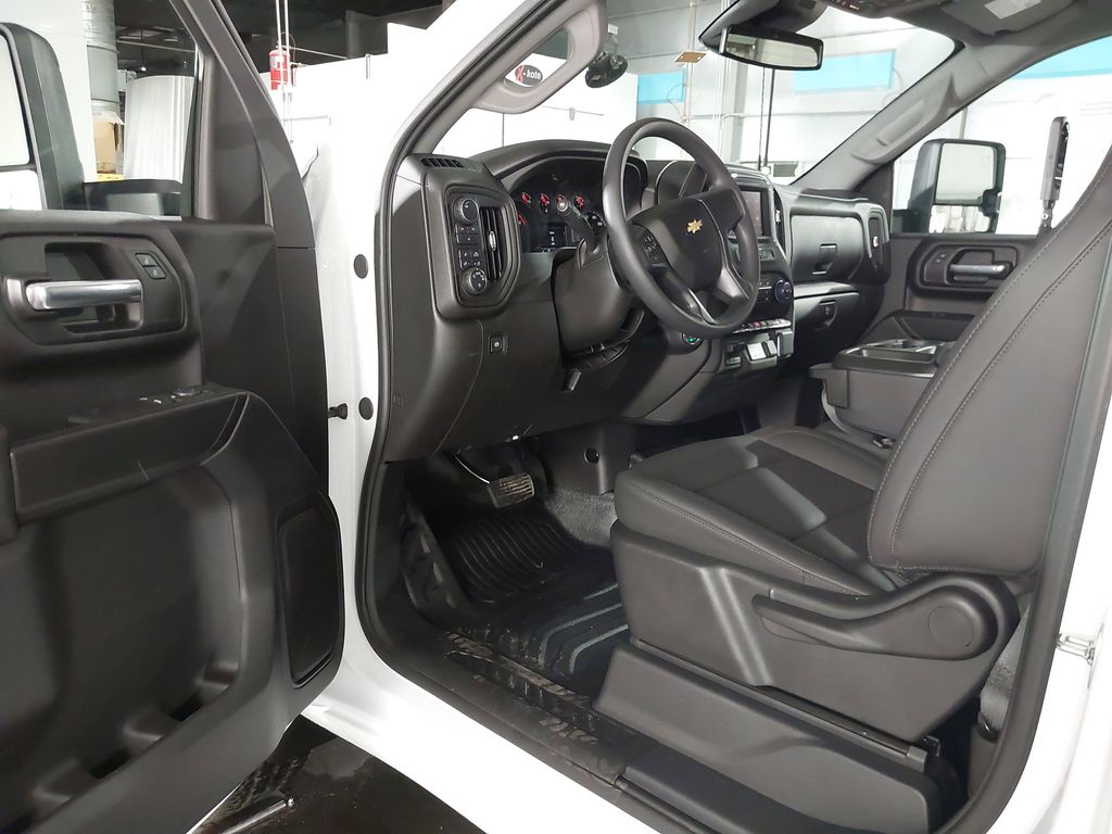 2025 Chevrolet Silverado 2500