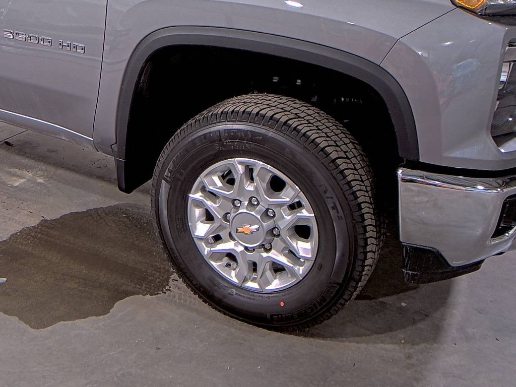 2025 Chevrolet Silverado 3500