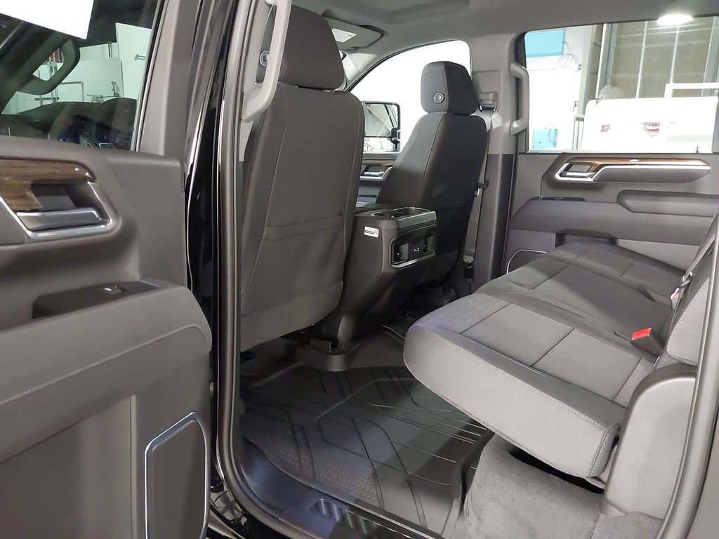 2025 Chevrolet Silverado 3500