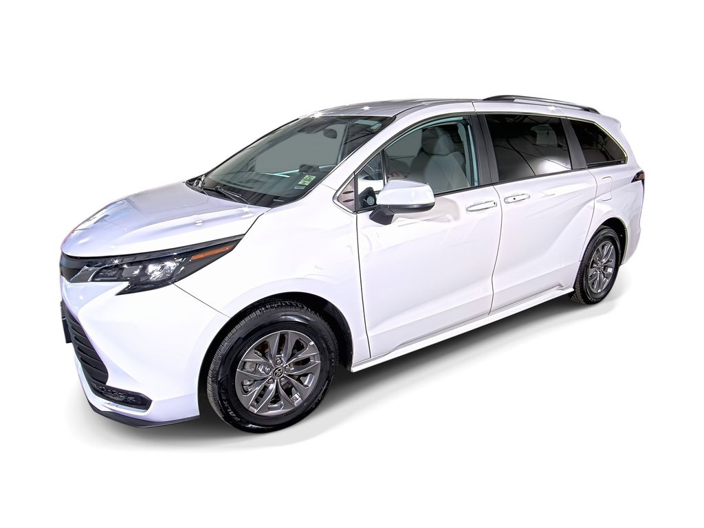 Used 2024 Toyota Sienna LE  Vans