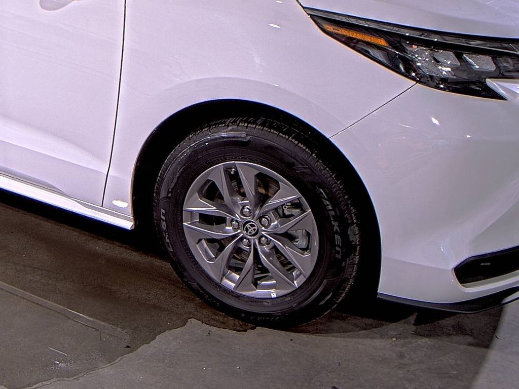 2024 Toyota Sienna