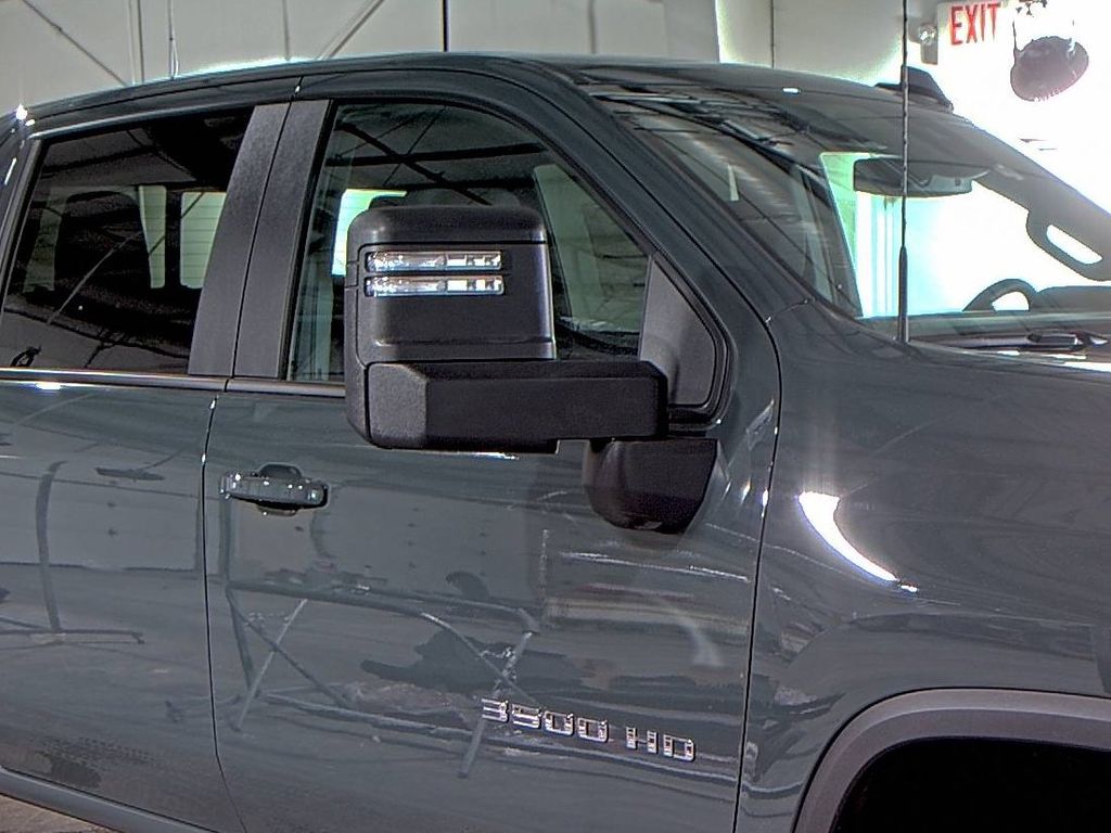 2025 Chevrolet Silverado 3500
