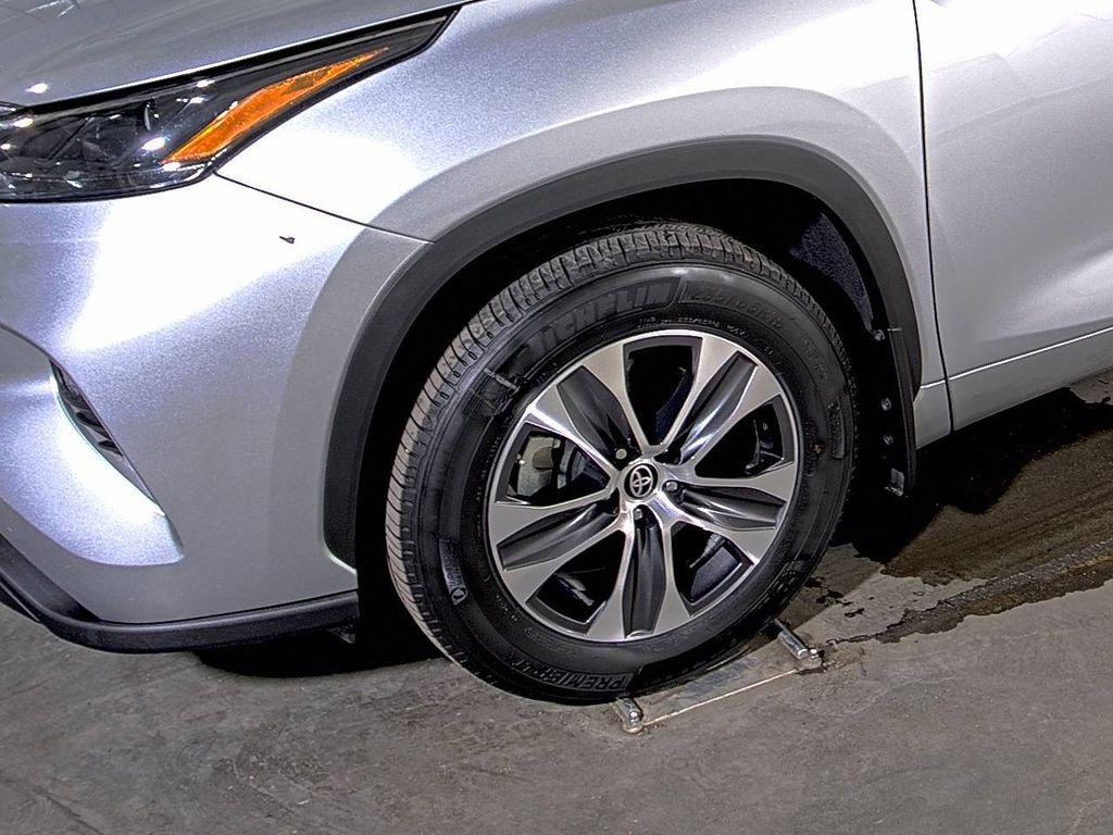 2024 Toyota Highlander