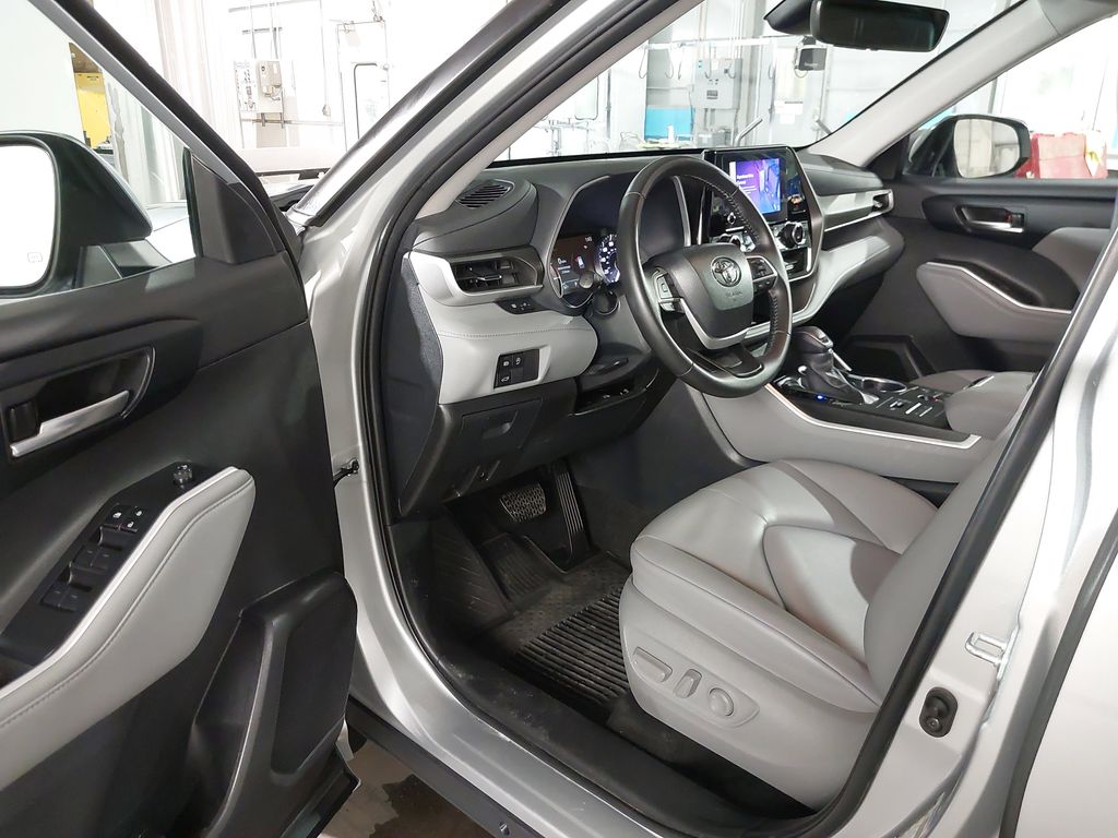 2024 Toyota Highlander