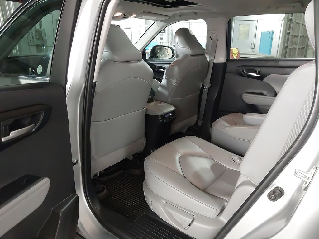 2024 Toyota Highlander