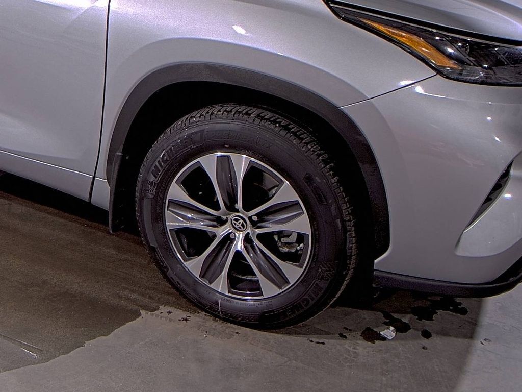 2024 Toyota Highlander