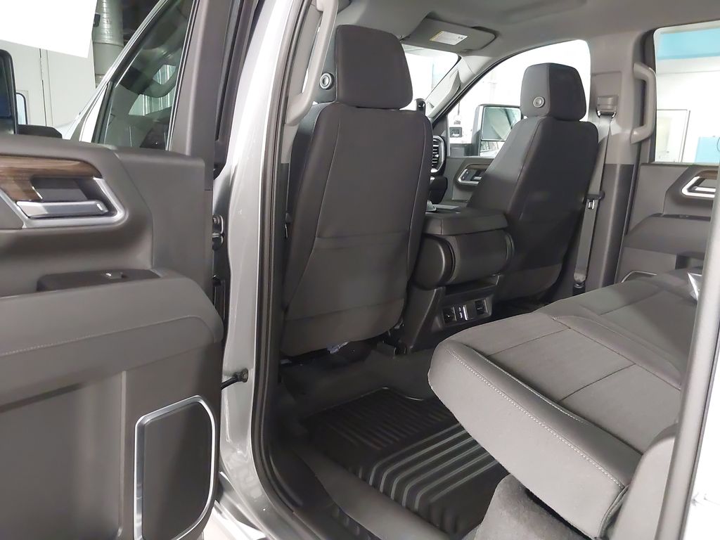 2025 Chevrolet Silverado 3500