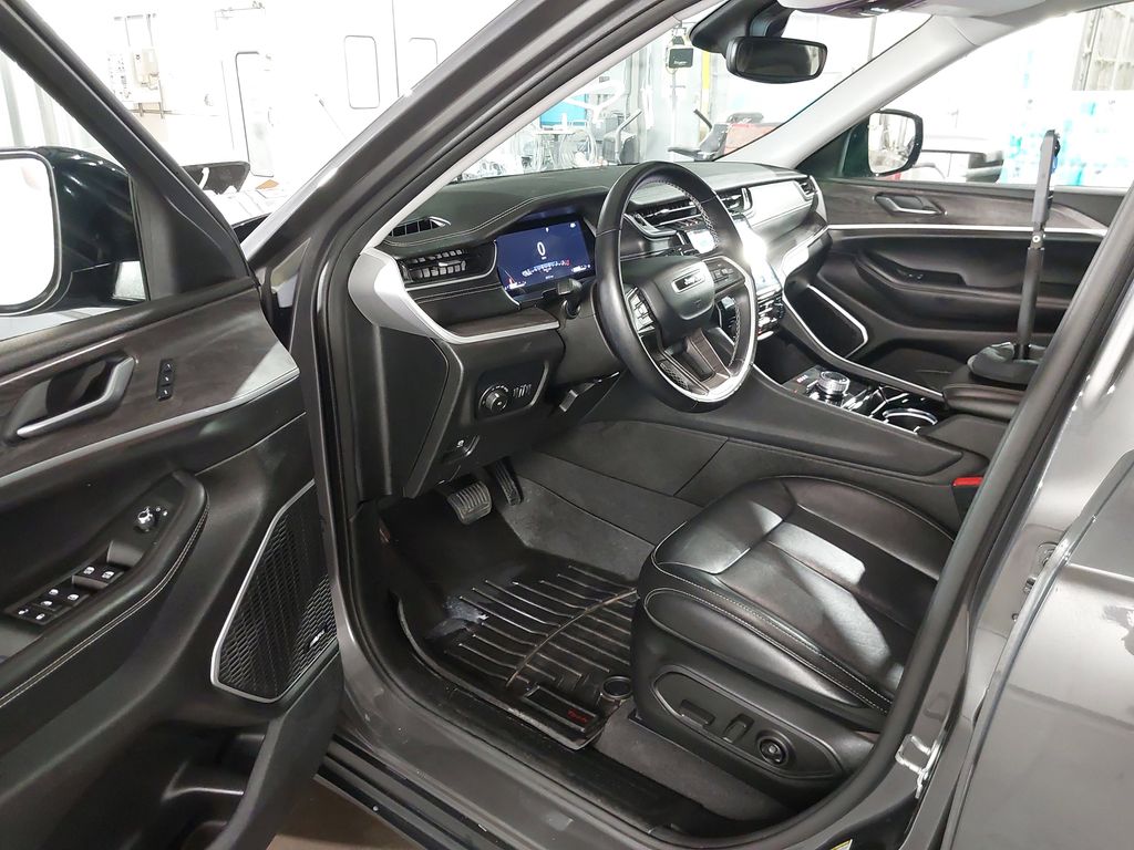 2021 Jeep Grand Cherokee L