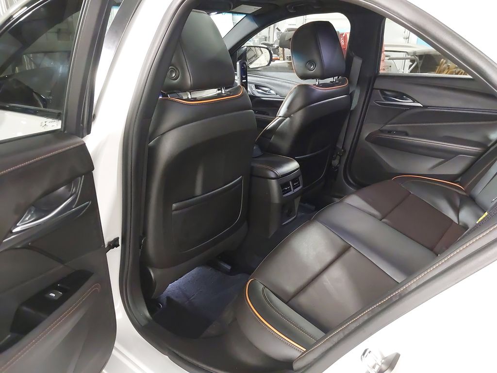 2022 Cadillac CT4