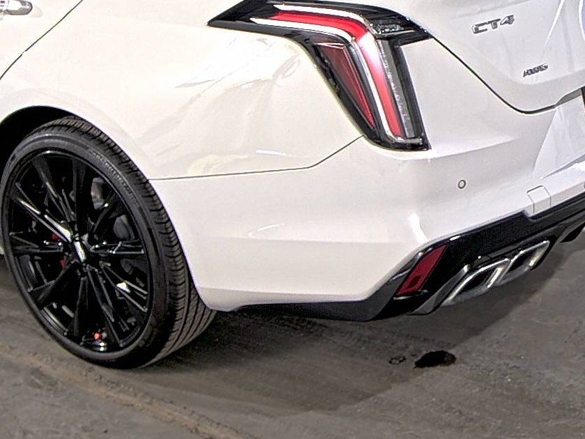 2022 Cadillac CT4