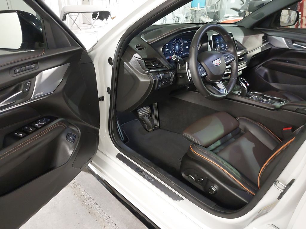 2022 Cadillac CT4