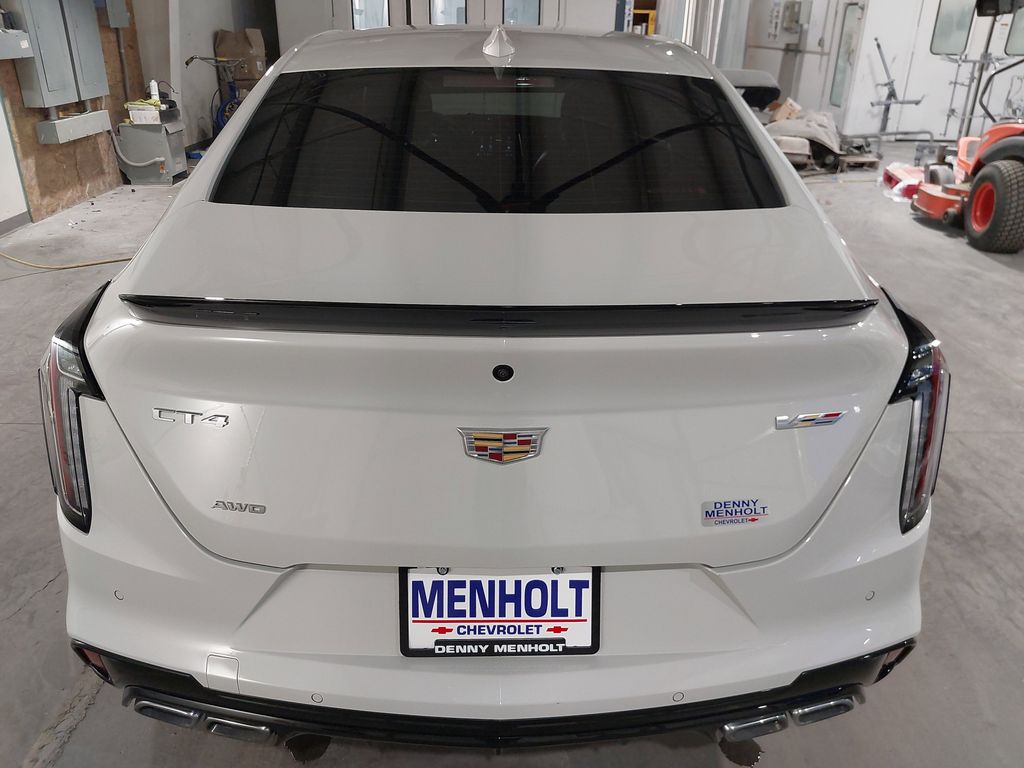 2022 Cadillac CT4