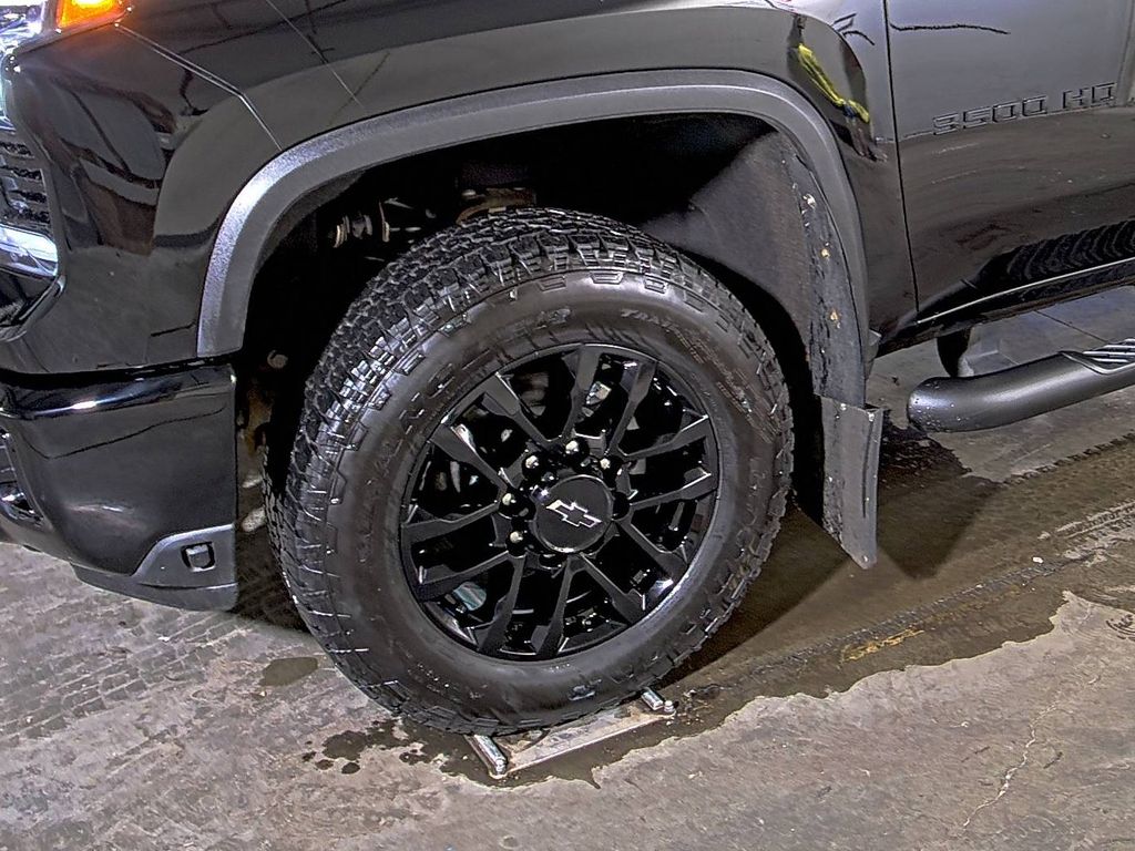 2024 Chevrolet Silverado 3500