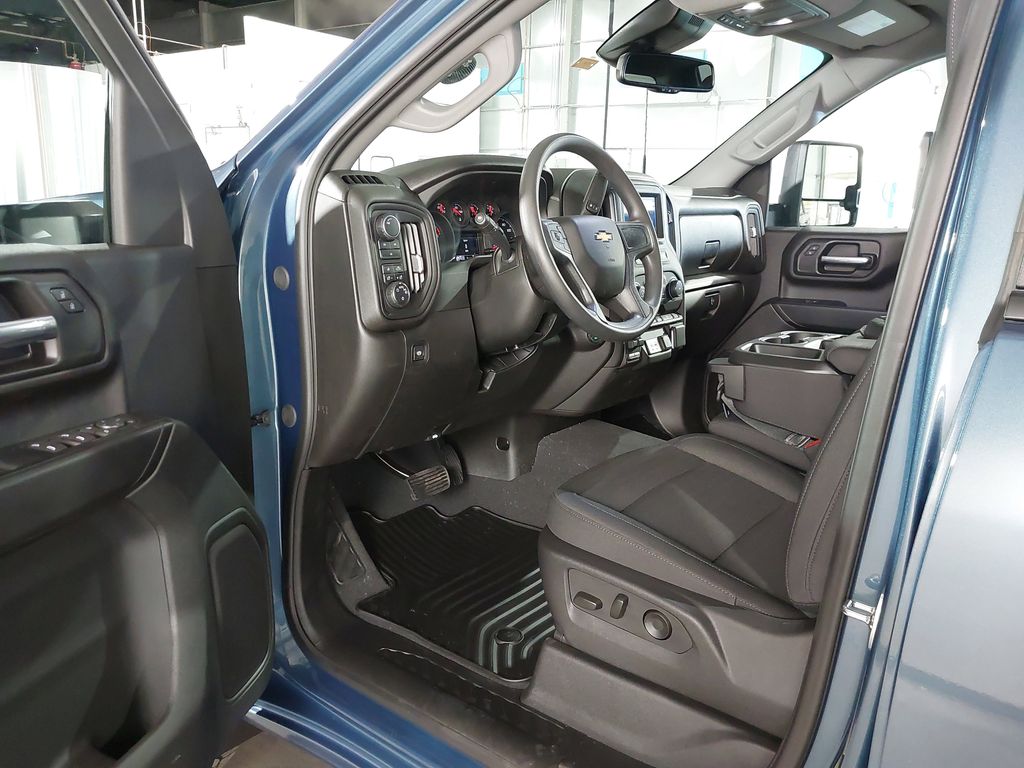 2025 Chevrolet Silverado 2500