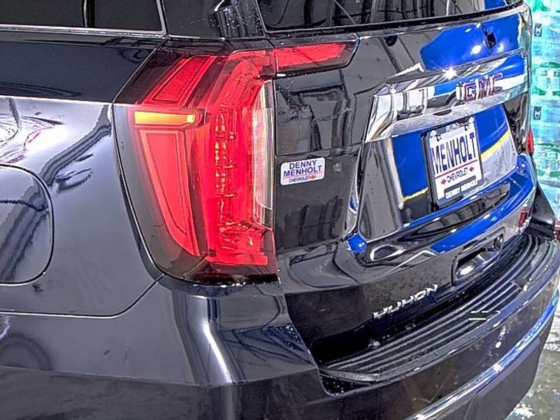 2023 GMC Yukon