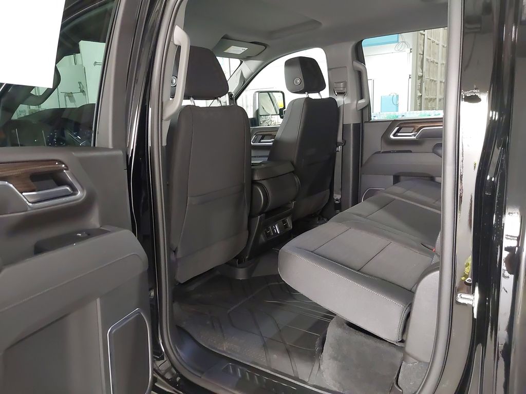 2025 Chevrolet Silverado 2500