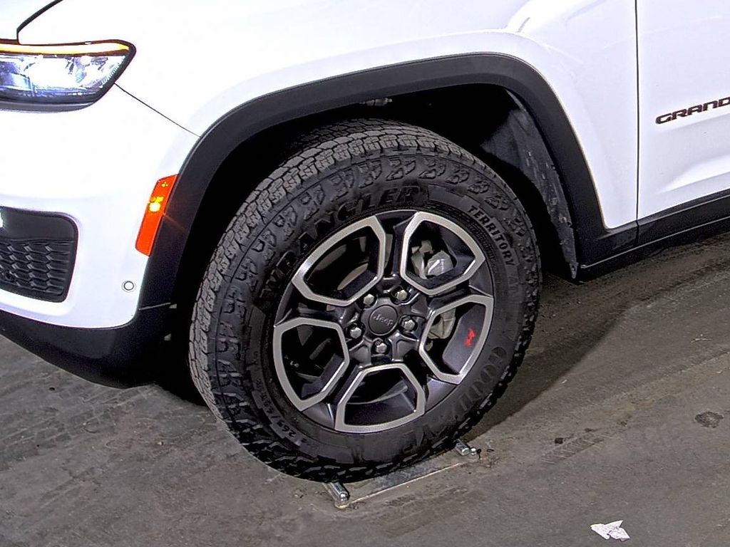 2022 Jeep Grand Cherokee