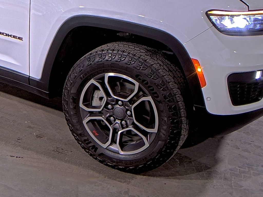2022 Jeep Grand Cherokee