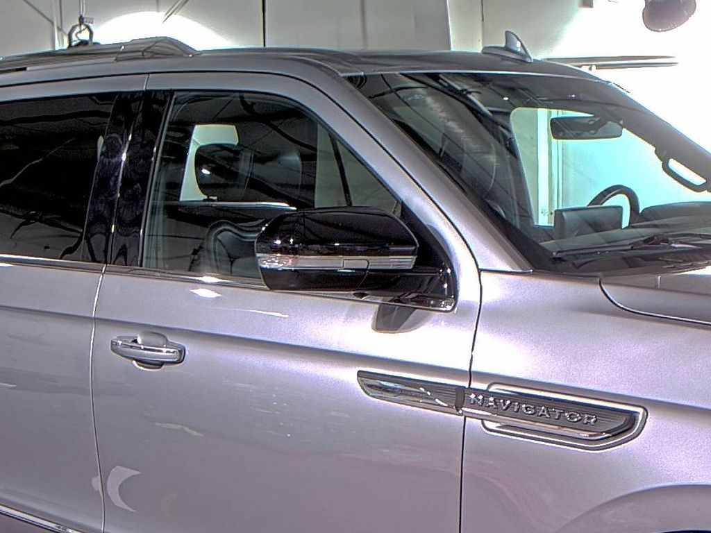 2024 Lincoln Navigator L