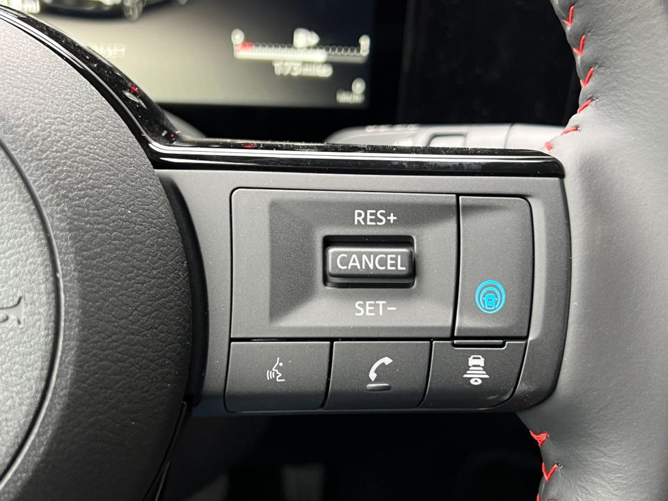 2025 Nissan Kicks