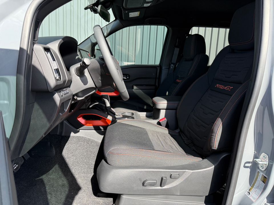 2025 Nissan Frontier