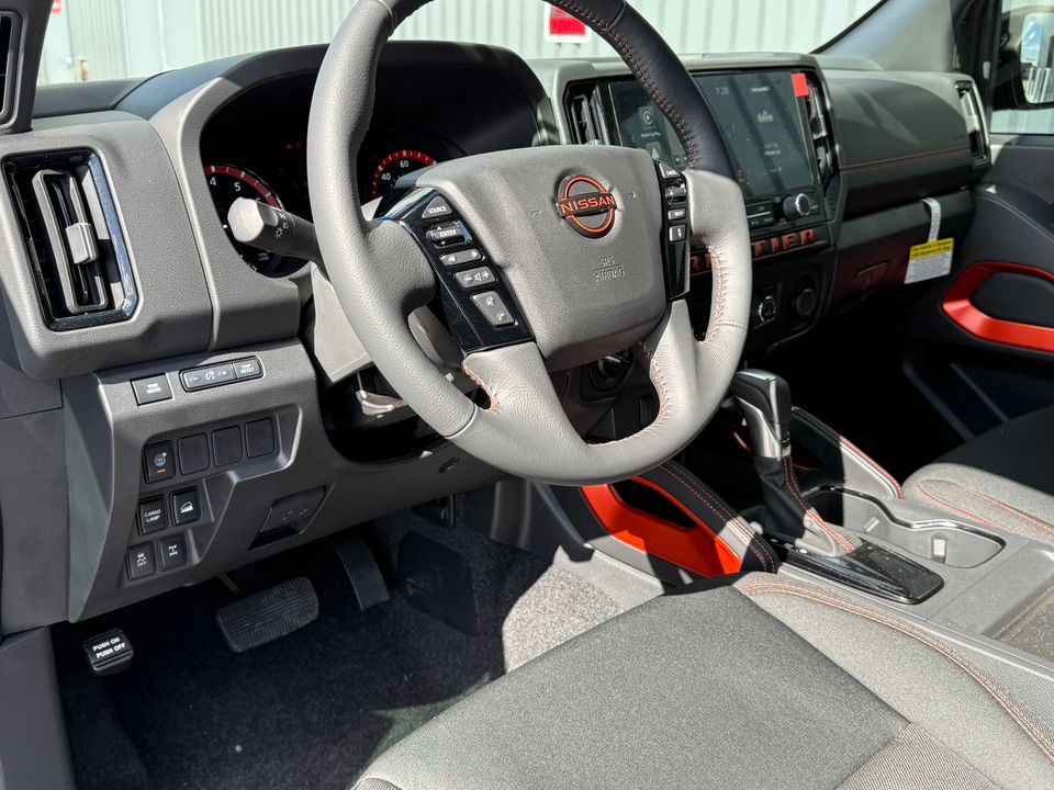 2025 Nissan Frontier