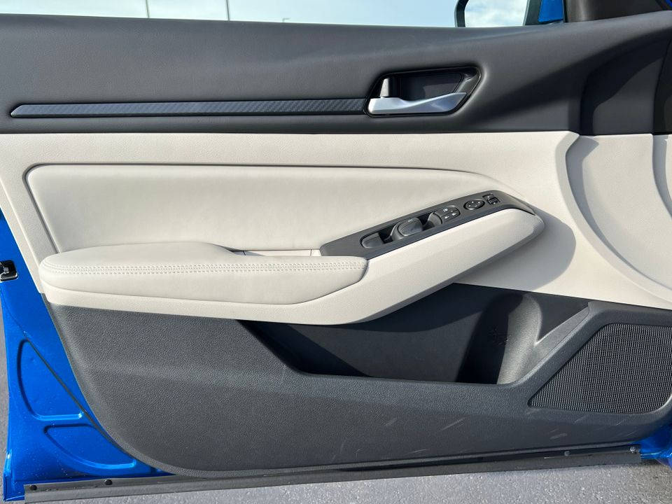 2025 Nissan Altima