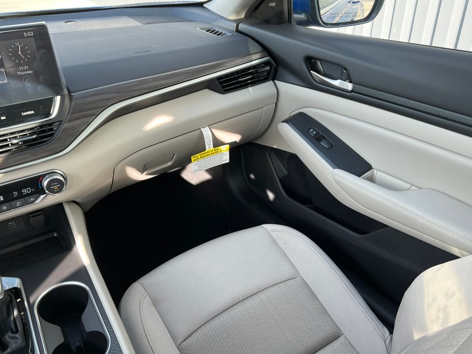 2025 Nissan Altima
