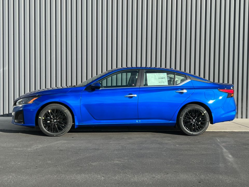 2025 Nissan Altima