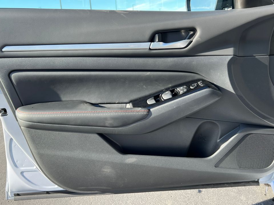 2025 Nissan Altima