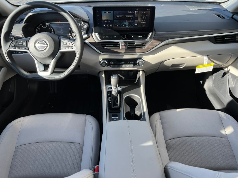 2025 Nissan Altima